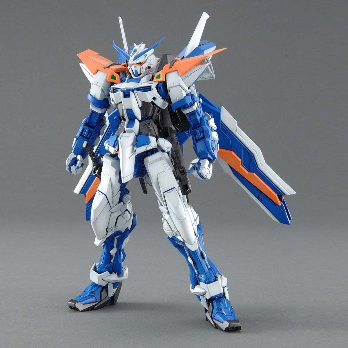 Bandai MG 1/100 Gundam Astray Blue Frame (Second Revise) 5 Bandai MG 1/100 Gundam Astray Blue Frame (Second Revise) - Image 3