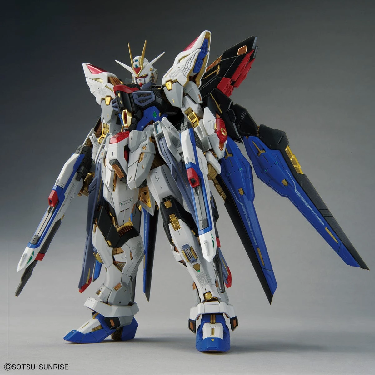 Bandai MGEX 1/100 Strike Freedom Gundam 6 Bandai MGEX 1/100 Strike Freedom Gundam - Image 4