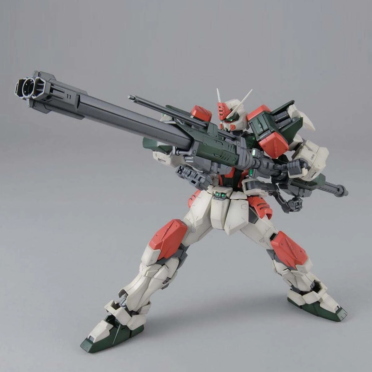 Bandai MG 1/100 Buster Gundam 6 Bandai MG 1/100 Buster Gundam - Image 4