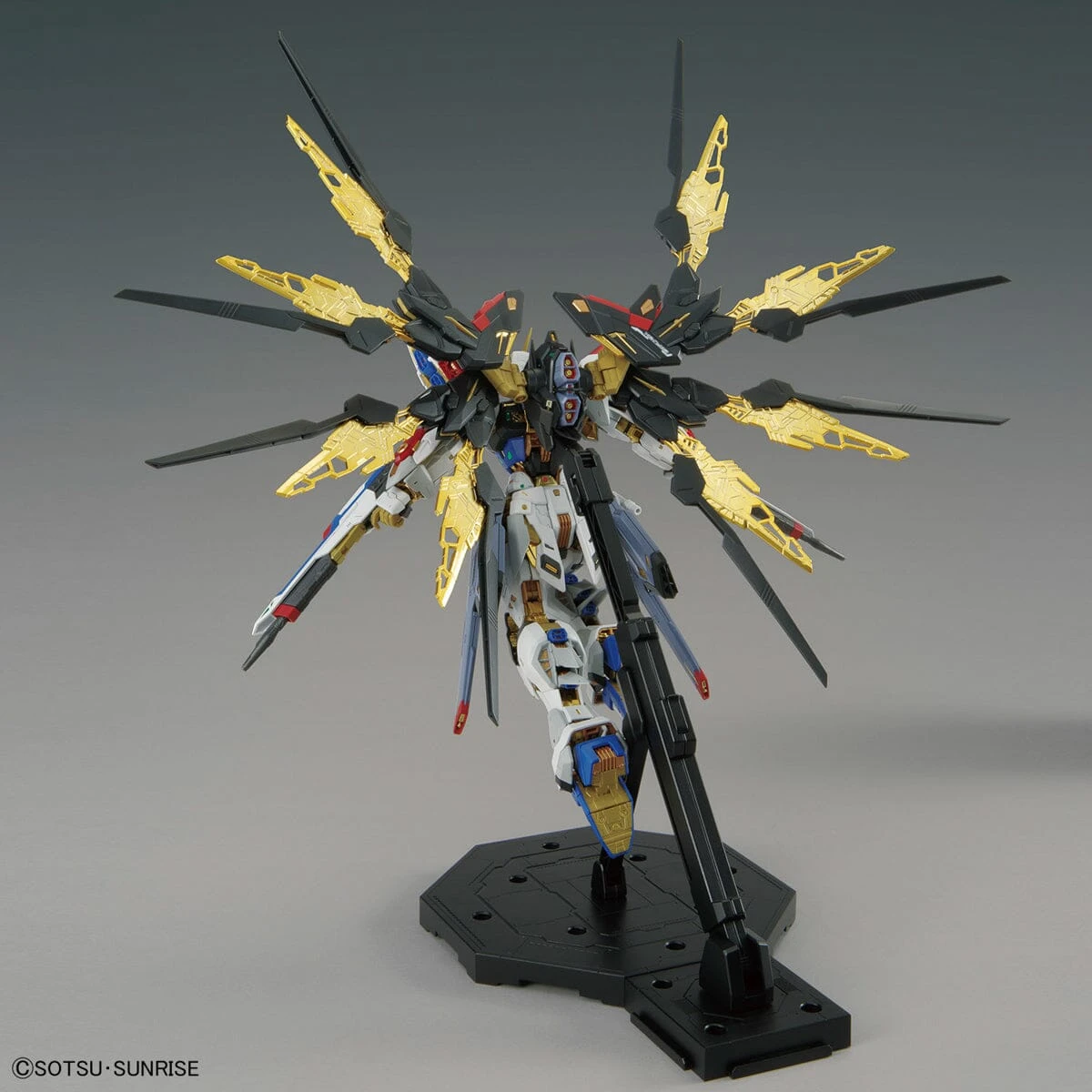 Bandai MGEX 1/100 Strike Freedom Gundam 7 Bandai MGEX 1/100 Strike Freedom Gundam - Image 5