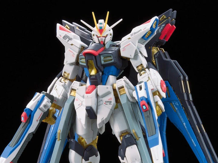 Bandai RG 1/144 #14 Strike Freedom Gundam 3 Bandai RG 1/144 #14 Strike Freedom Gundam