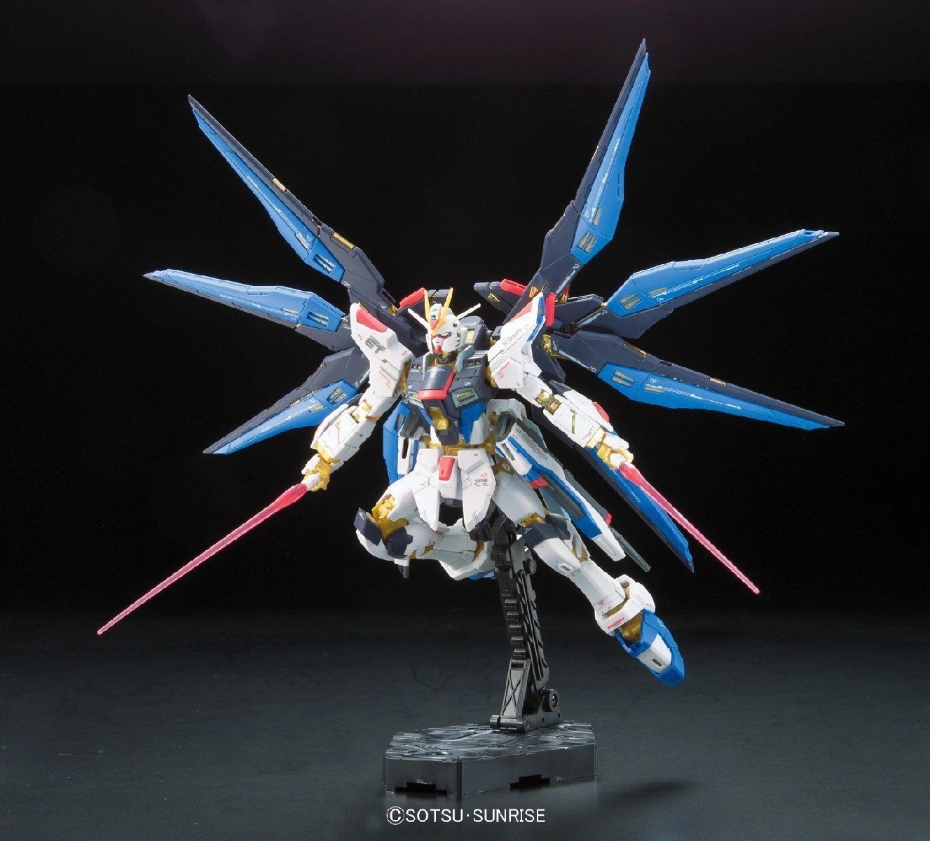 Bandai RG 1/144 #14 Strike Freedom Gundam 6 Bandai RG 1/144 #14 Strike Freedom Gundam - Image 4