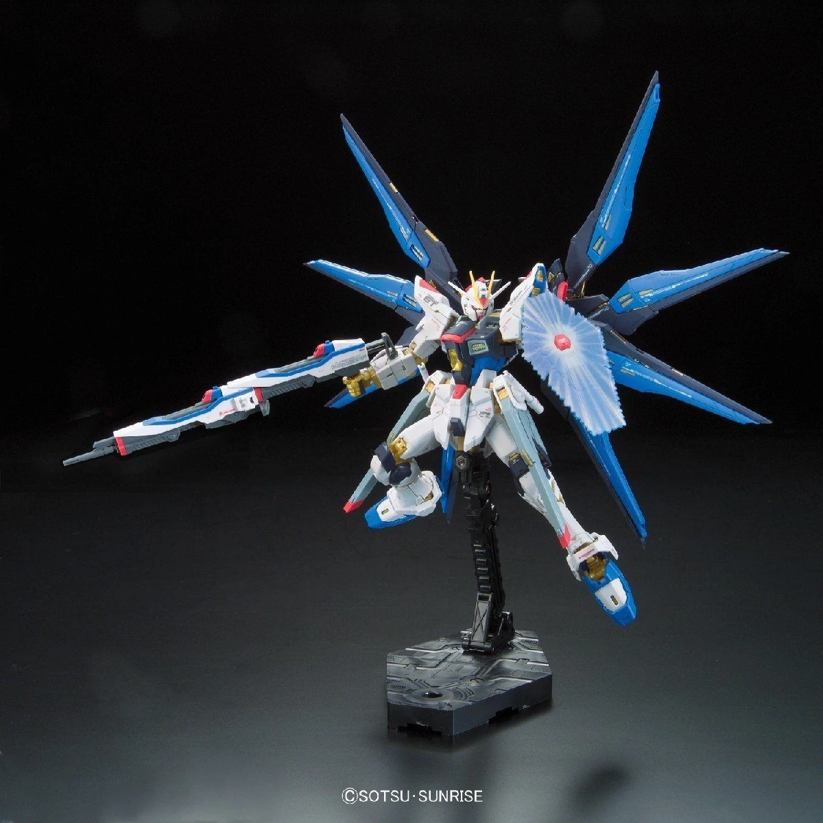 Bandai RG 1/144 #14 Strike Freedom Gundam 9 Bandai RG 1/144 #14 Strike Freedom Gundam - Image 7