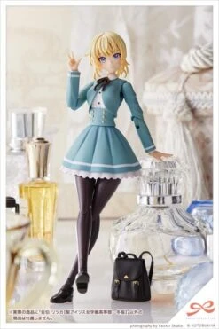 Sousai Shojo Teien St. Iris Girls' High School Winter Clothes Ritsuka Saeki 1/10 Scale Model Kit -Children Toy Store 8a2af1aa b8ec 496b 8de5 88a36e2bb020