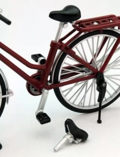 TomyTec Little Armory 1/12 LM005 Commuting Bicycle Defense School Maroon -Children Toy Store tmt31211 2